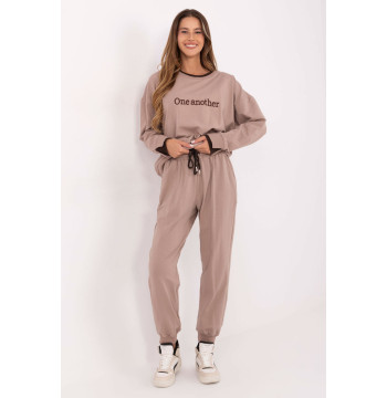 Spodnie Komplet Model RV-KMPL-A883.68 Dark Beige - Relevance