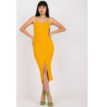 Sukienka Model RV-SK-7836.58P Light Orange - Rue Paris