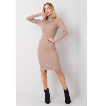 Sukienka Model RV-SK-R5133.07P Dark Beige - Rue Paris
