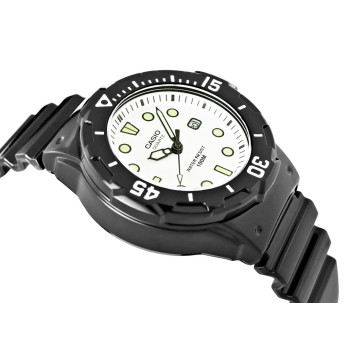 Zegarek CASIO LRW-200H-7E1VDF